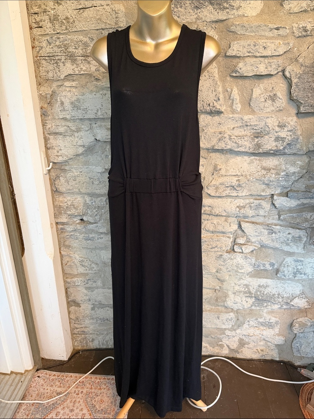 Cut out back tank maxi dress